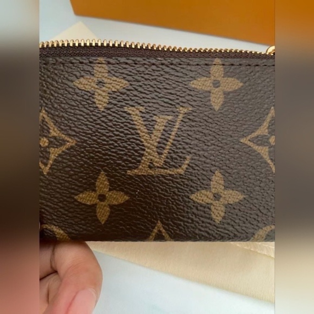 Louis Vuitton Key Pouch - Picture 3 of 7
